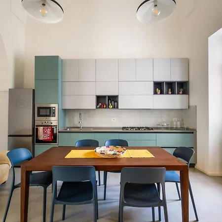Dell'arco Apartment *