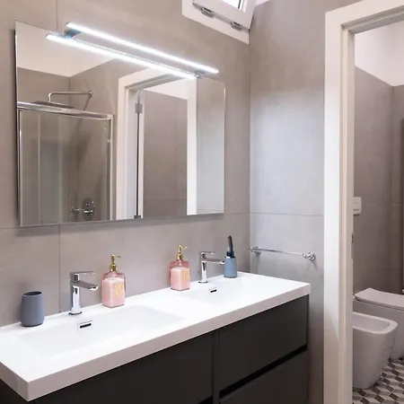 Dell'arco Apartment